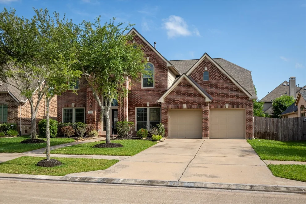 Unit for sale at 3814 Hunters Gate Court, Sugar Land, TX 77479