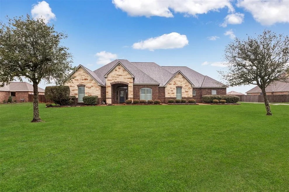 Unit for sale at 4919 Landon Lane, Baytown, TX 77523