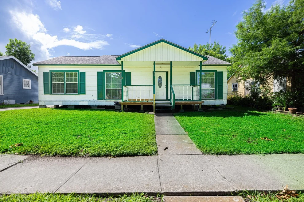 Unit for sale at 2206 Alabama Street, Baytown, TX 77520
