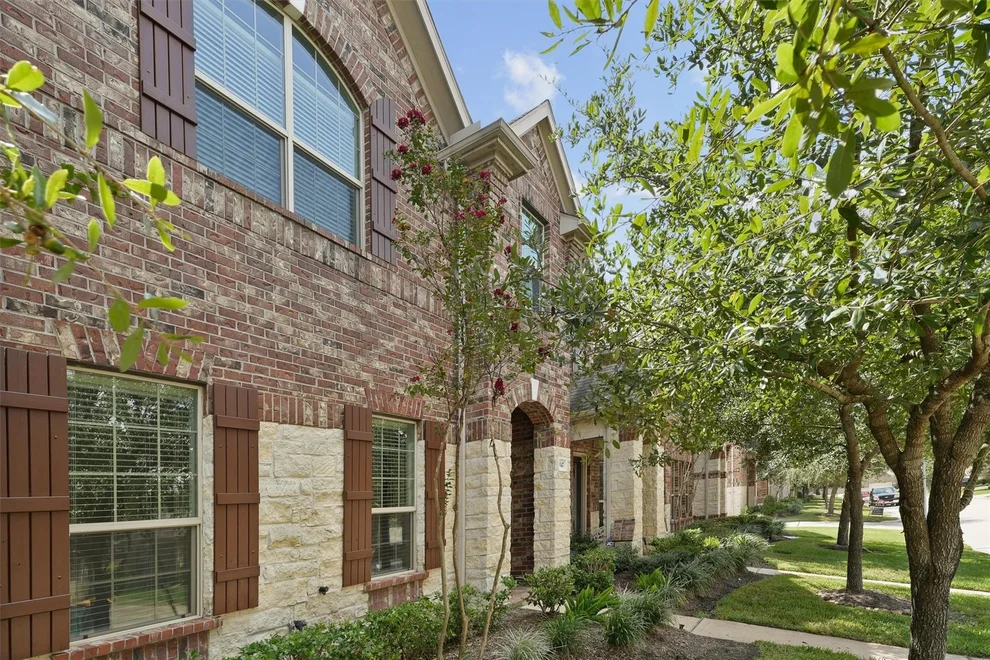 Unit for sale at 9147 Monarch Mist Lane, Houston, TX 77070