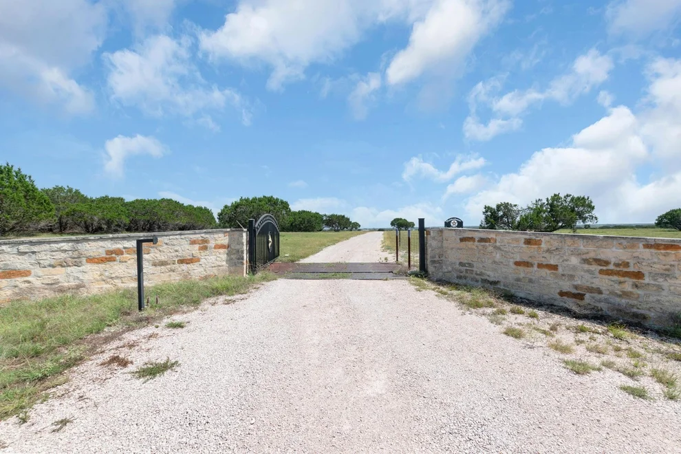 Unit for sale at 1115 County Road 204, Burnet, TX 78611