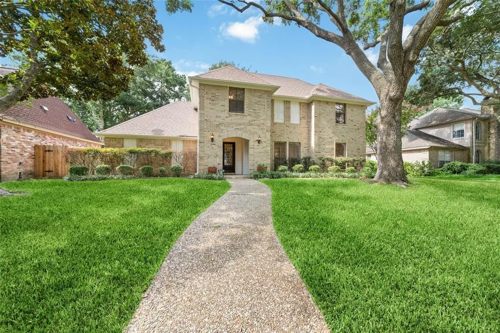 Unit for sale at 18307 Cransley Drive, Houston, TX 77084