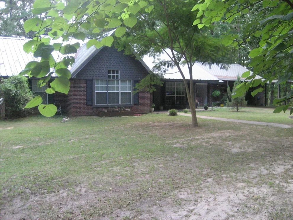 Unit for sale at 4759 County Road 1655, Grapeland, TX 75844
