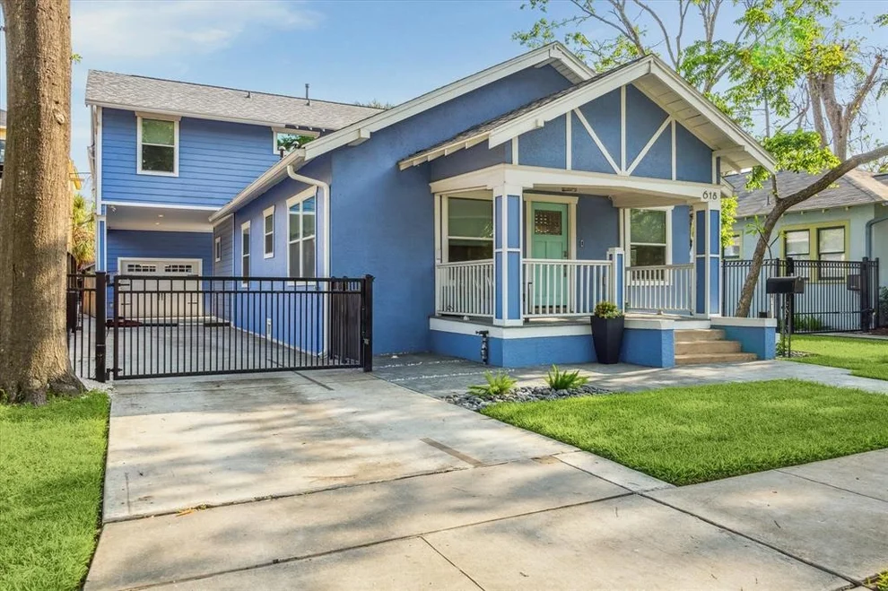 Unit for sale at 618 Ridge Street, Houston, TX 77009