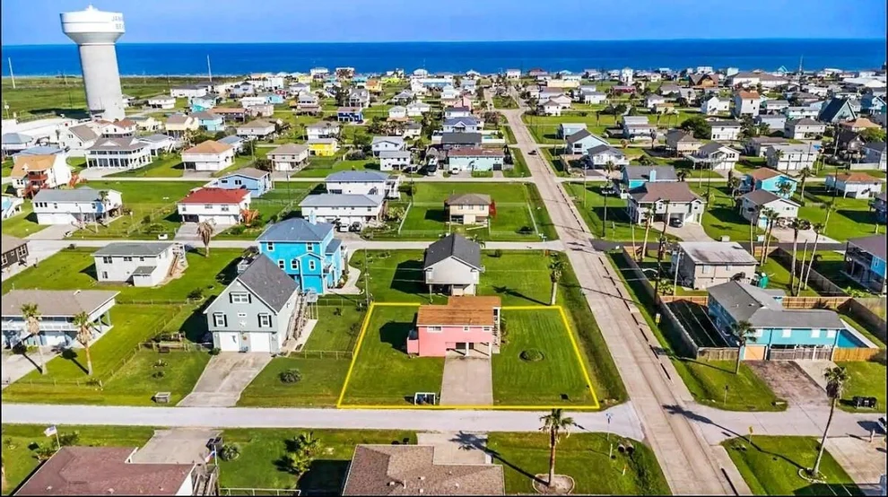 Unit for sale at 16535 Mansvelt Road, Jamaica Beach, TX 77554