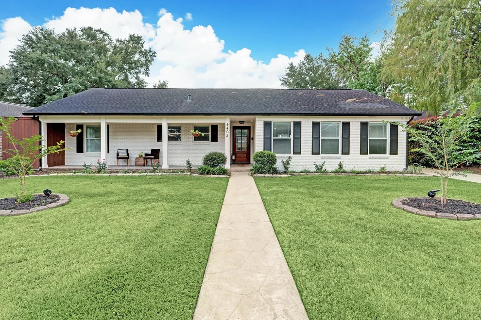Unit for sale at 4405 Tonawanda Drive, Houston, TX 77035