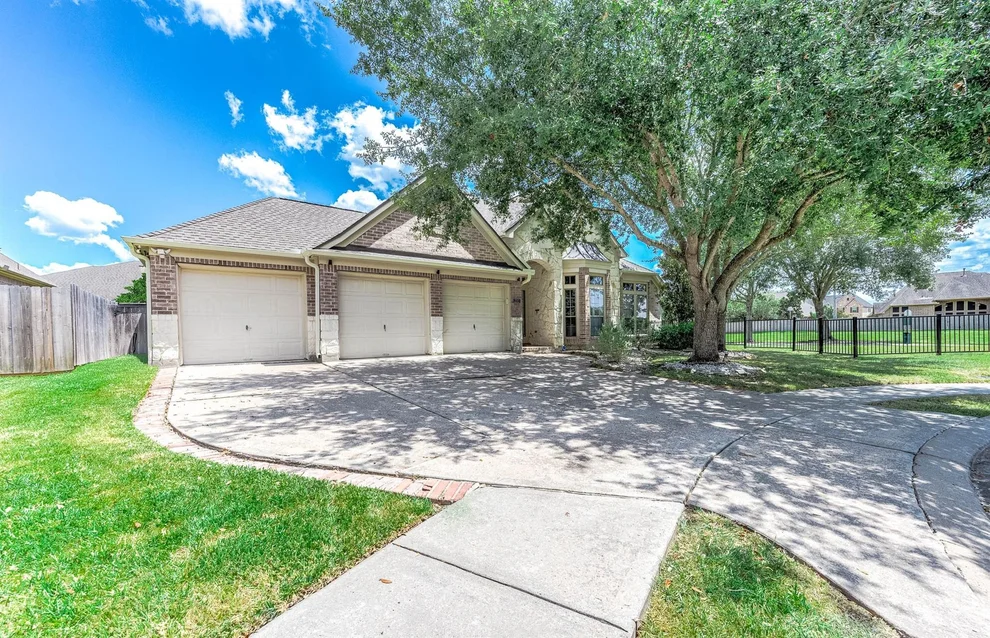 Unit for sale at 2313 Lilac Breeze Lane, Pearland, TX 77584