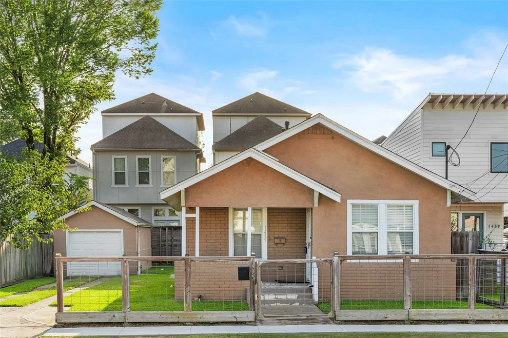 Unit for sale at 1435 N Durham Drive, Houston, TX 77008