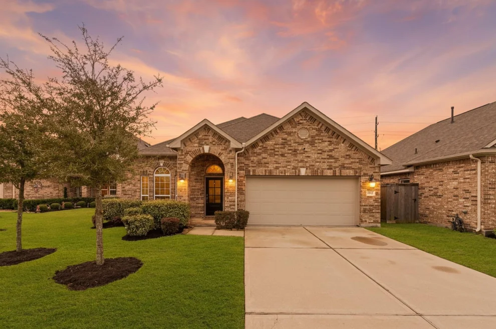 Unit for sale at 30007 Willow Cove Lane, Brookshire, TX 77423