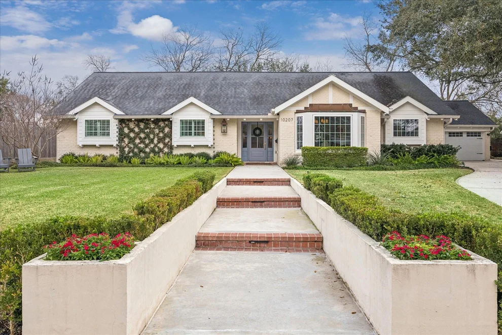 Unit for sale at 10207 Piermain Drive, Houston, TX 77035