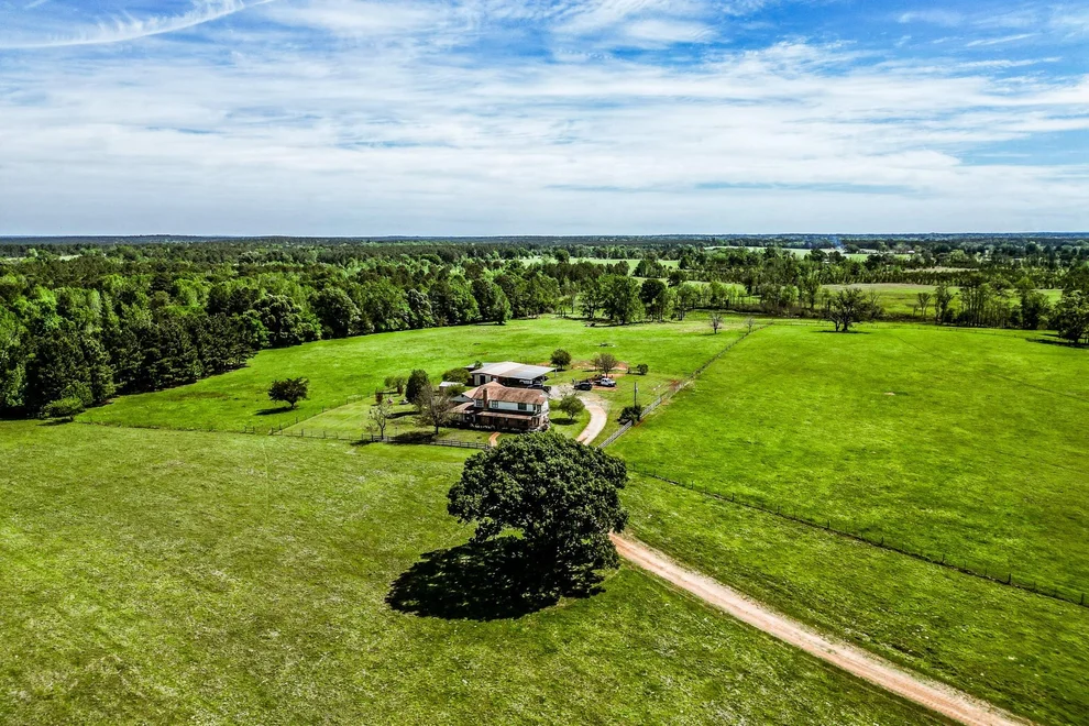 Unit for sale at 1014 Cr 1825, Crockett, TX 75835