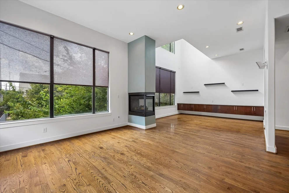 Unit for sale at 732 Ruthven Street, Houston, TX 77019