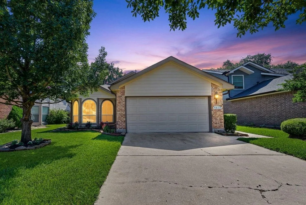 Unit for sale at 1615 Ainsdale Drive, Houston, TX 77077