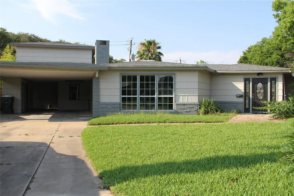 Unit for sale at 126 San Marino Drive, Galveston, TX 77550