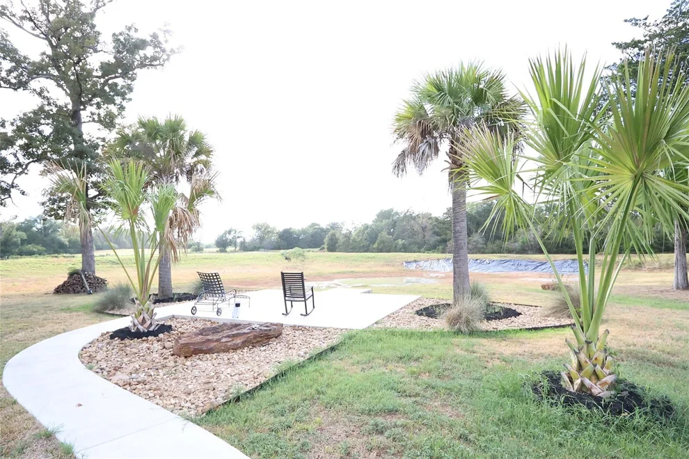 Unit for sale at 9277 Clara Lane, Franklin, TX 77856