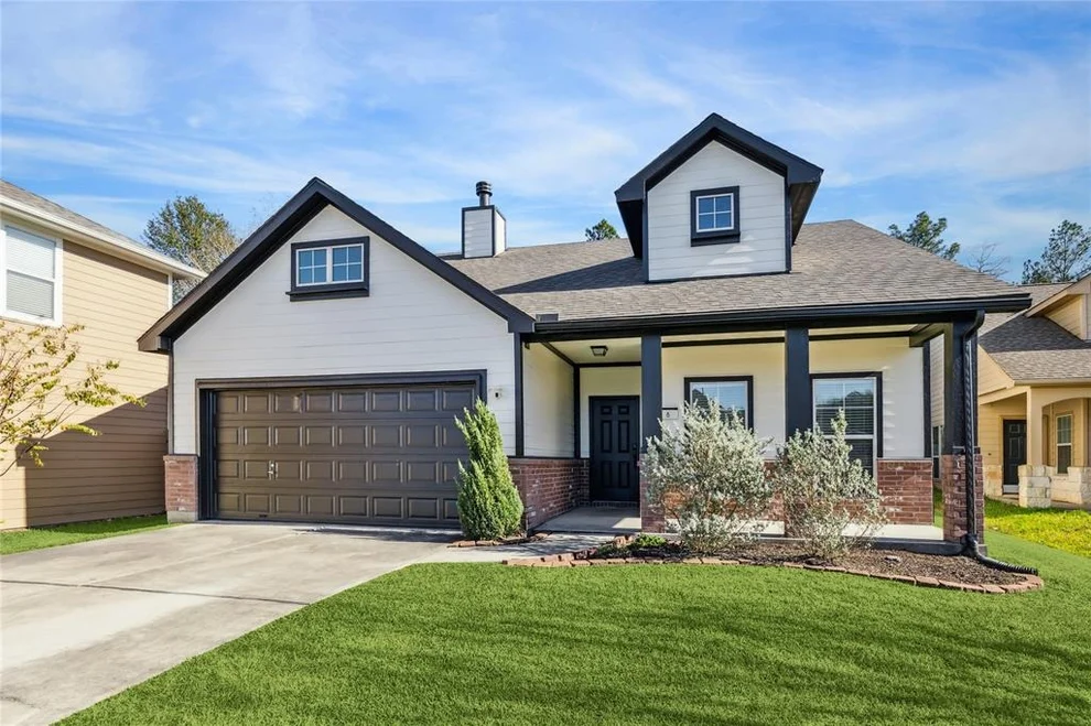 Unit for sale at 8 Briar Grove Court, Conroe, TX 77301