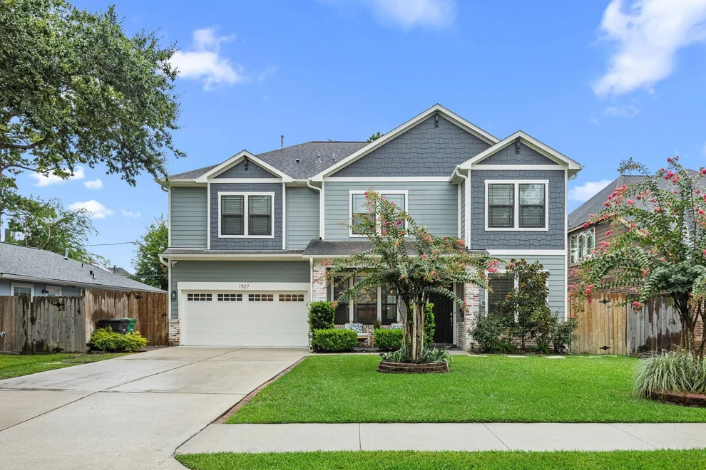 Unit for sale at 1527 Cheshire Lane, Houston, TX 77018