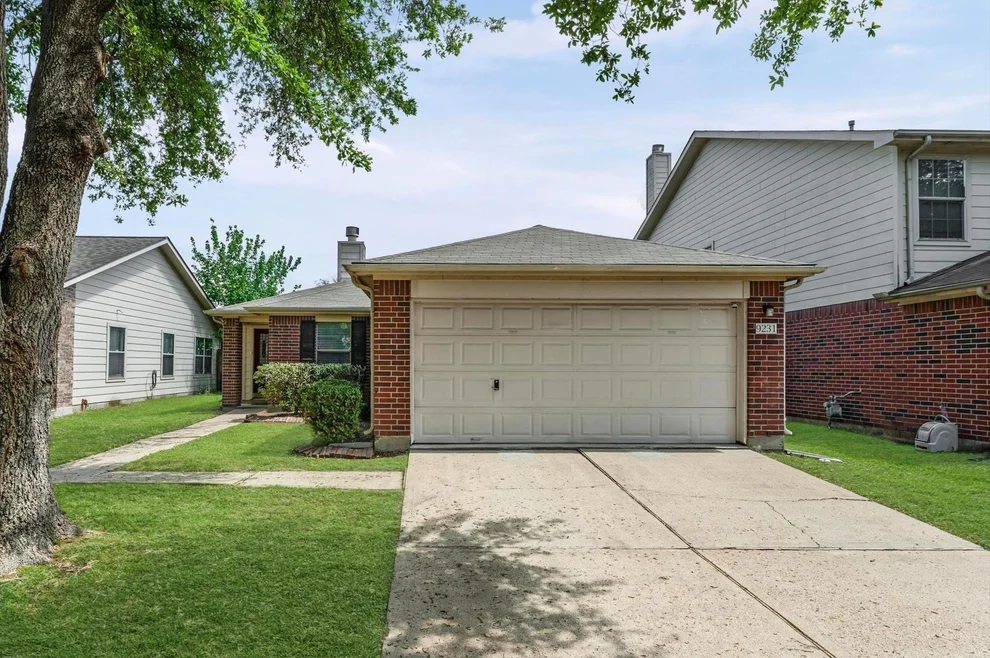 Unit for sale at 9231 Grove Haven Drive, Houston, TX 77083
