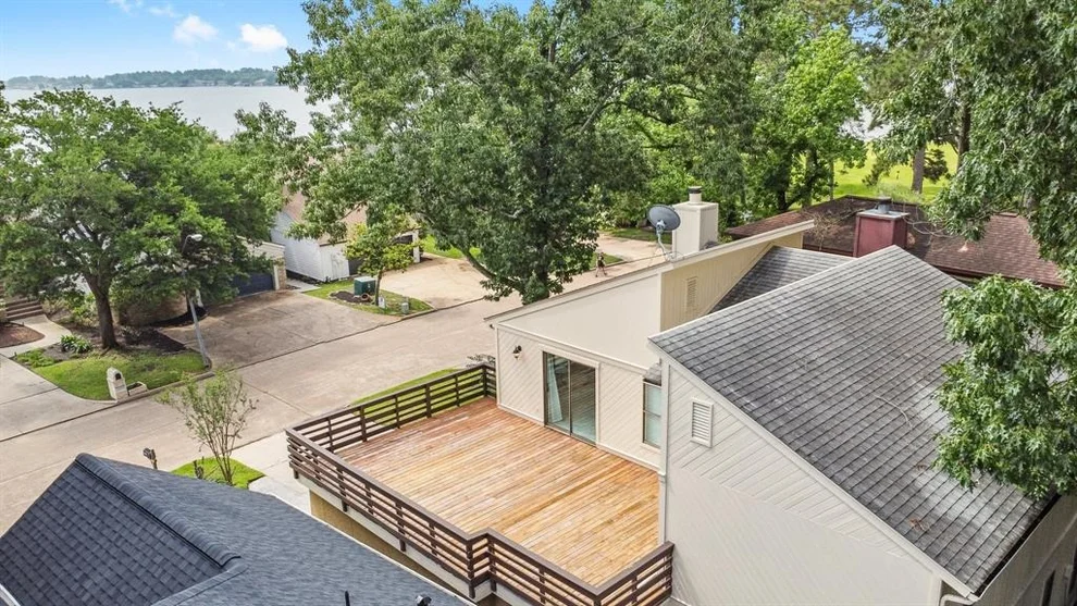 Unit for sale at 11410 Twain Drive, Montgomery, TX 77356