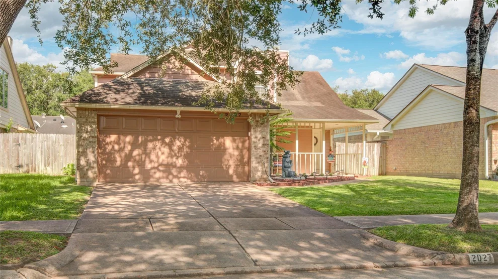 Unit for sale at 2027 Creek Valley Lane, Sugar Land, TX 77478