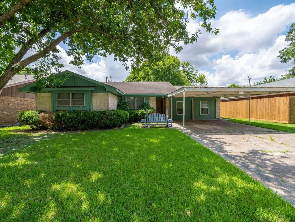 Unit for sale at 2818 Mulberry Lane, Pasadena, TX 77502