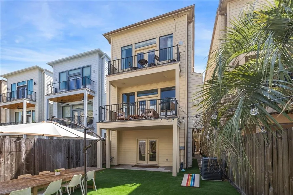 Unit for sale at 5216 Rose Street, Houston, TX 77007