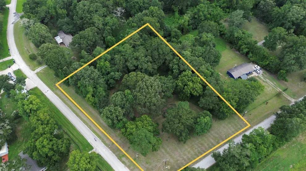 Unit for sale at 28 County Road 4701, Dayton, TX 77535