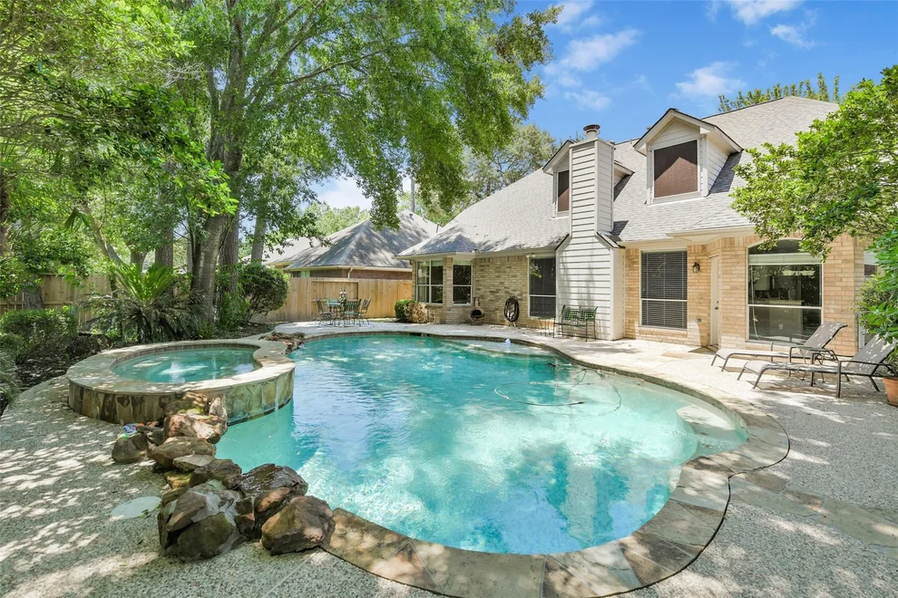 Unit for sale at 11839 Lakewood Trail, Tomball, TX 77377