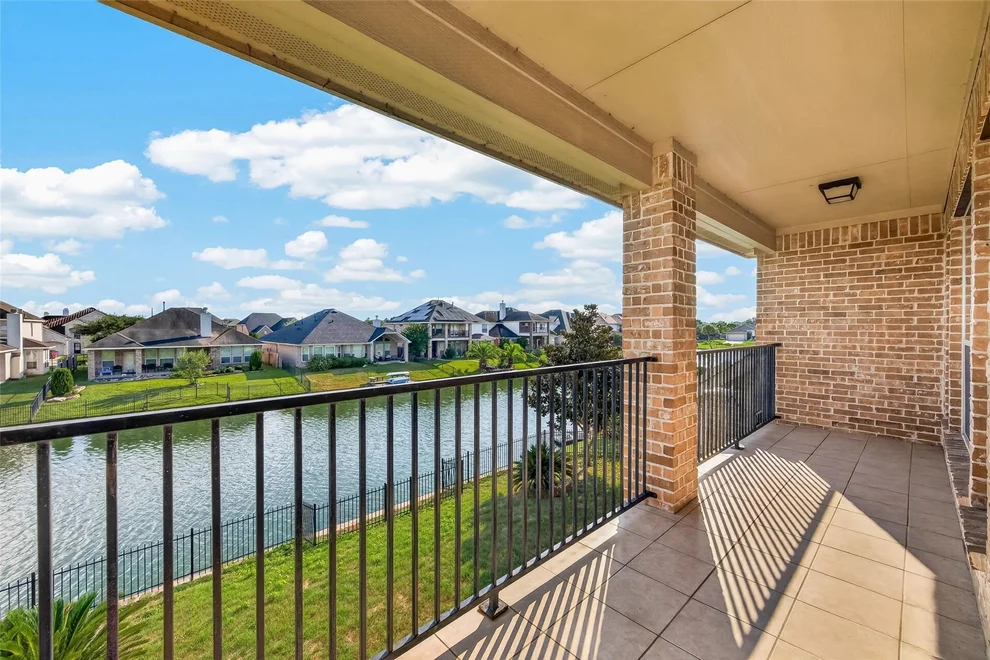Unit for sale at 18103 Blues Point Drive, Cypress, TX 77429