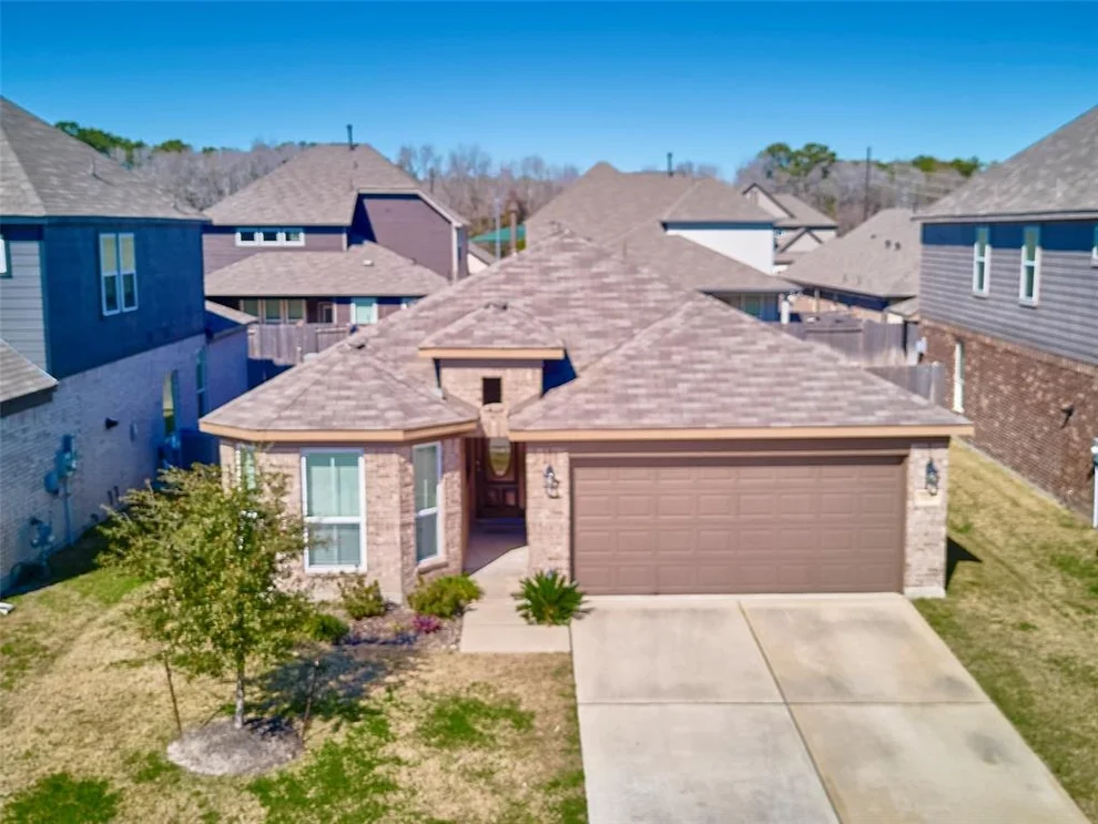 Unit for sale at 918 Willow Timber Drive, Houston, TX 77090