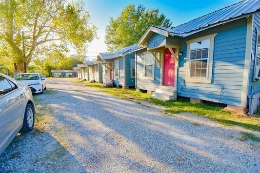 Unit for sale at 210 College St, Orange, TX 77630