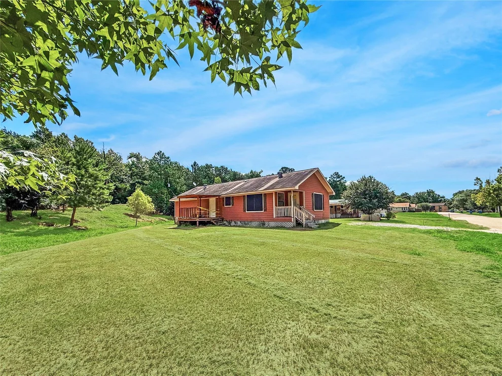 Unit for sale at 327 Reuben Street, Buffalo, TX 75831