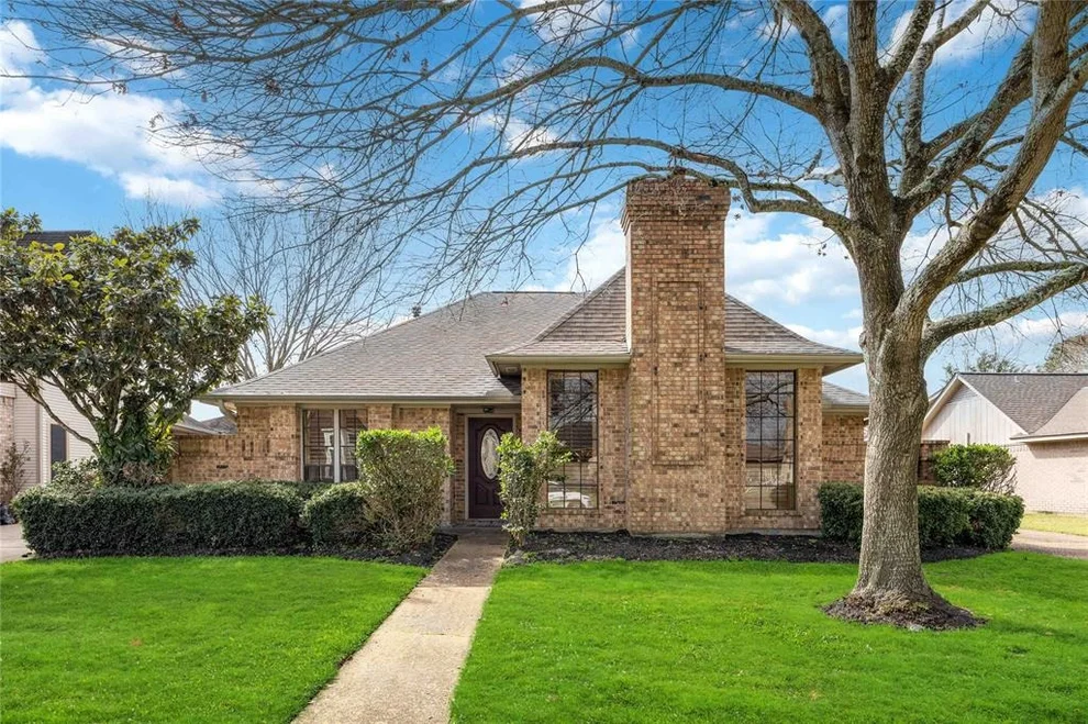 Unit for sale at 6406 Gleneagles Drive, Pasadena, TX 77505
