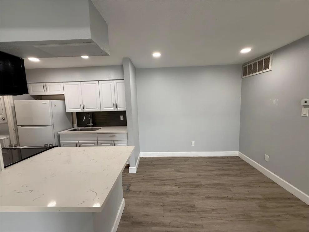 Unit for sale at 9550 Deering Drive, Houston, TX 77036