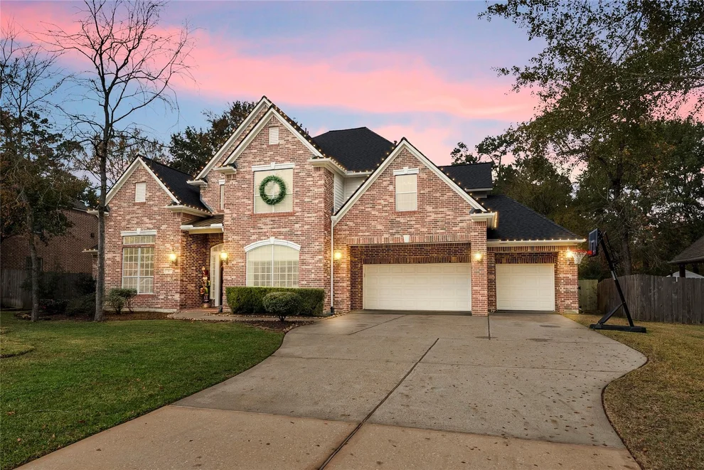 Unit for sale at 6 Lagato Place, Spring, TX 77382