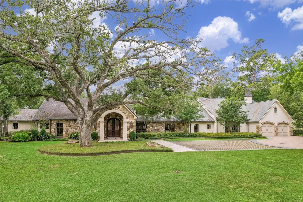 Unit for sale at 1 Gage Court, Houston, TX 77024