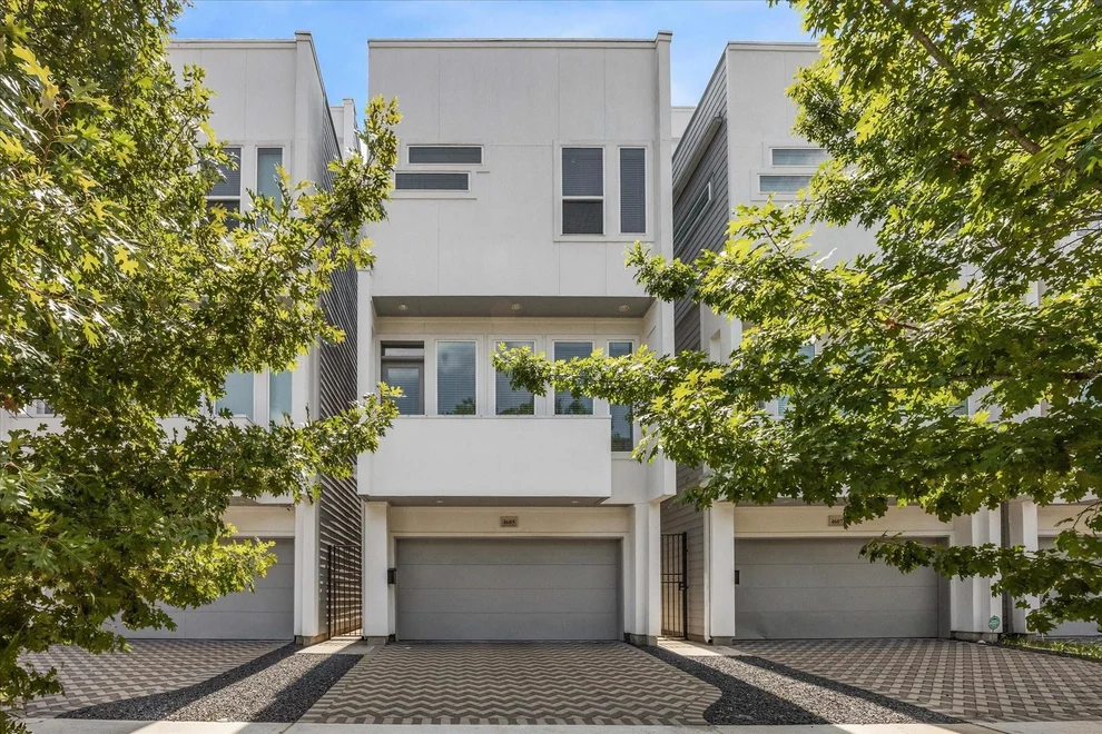 Unit for sale at 4605 La Branch Street, Houston, TX 77004
