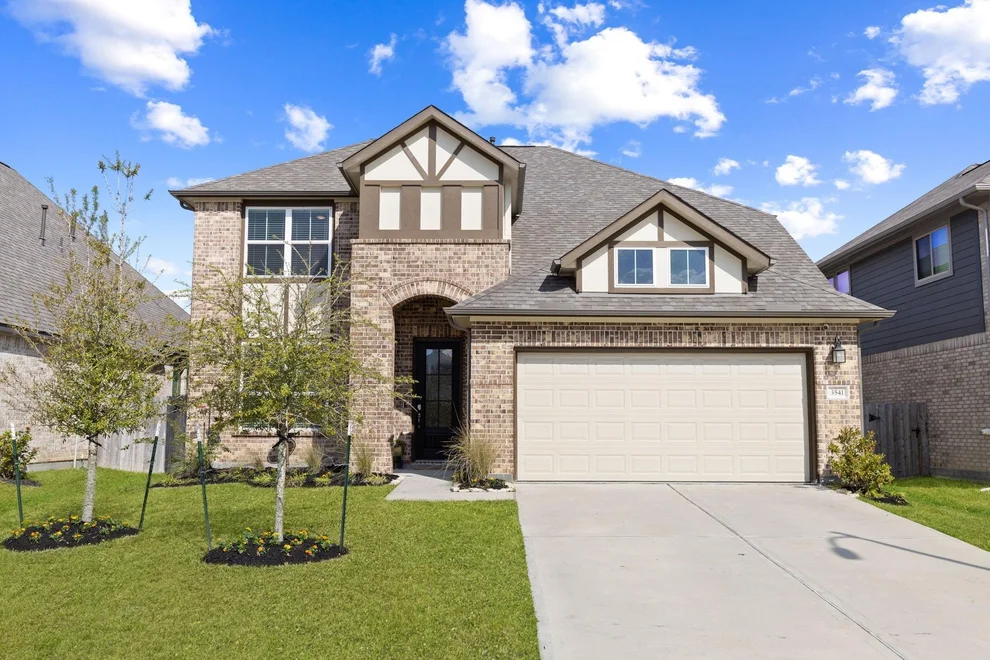 Unit for sale at 3541 Cherrybark Gable Lane, Spring, TX 77386