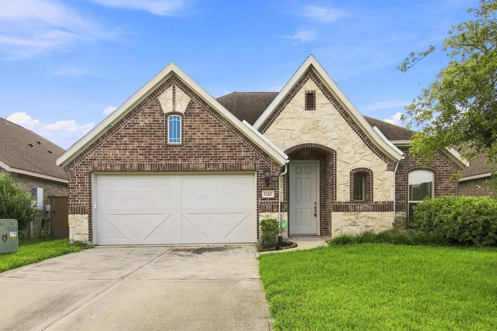 Unit for sale at 12417 Berberry Drive, Texas City, TX 77568