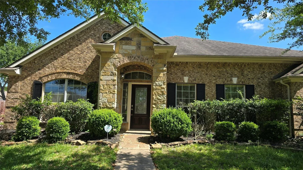 Unit for sale at 3605 Lauren Trail, Pearland, TX 77581