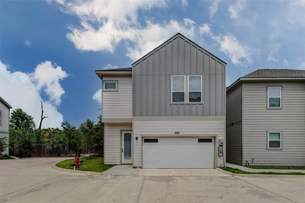 Unit for sale at 5727 Elysium Street, Houston, TX 77091
