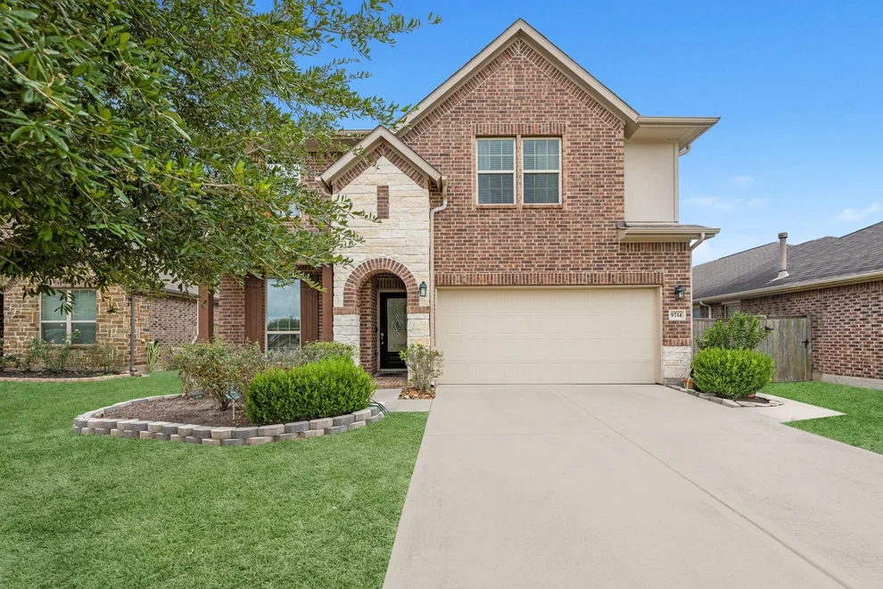 Unit for sale at 9714 Stratton Ridge Drive, Richmond, TX 77406