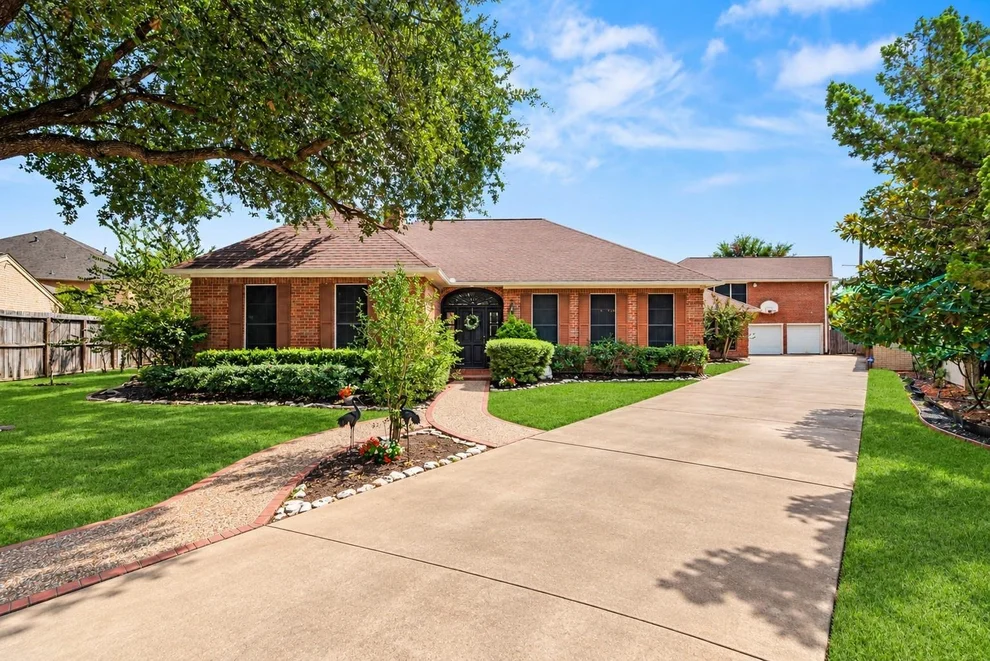 Unit for sale at 8115 Meadow Crest Street, Houston, TX 77071
