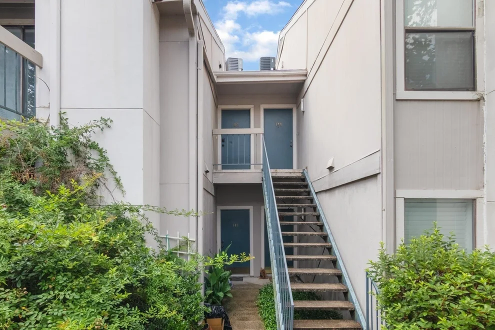 Unit for sale at 7950 N Stadium Drive, Houston, TX 77030
