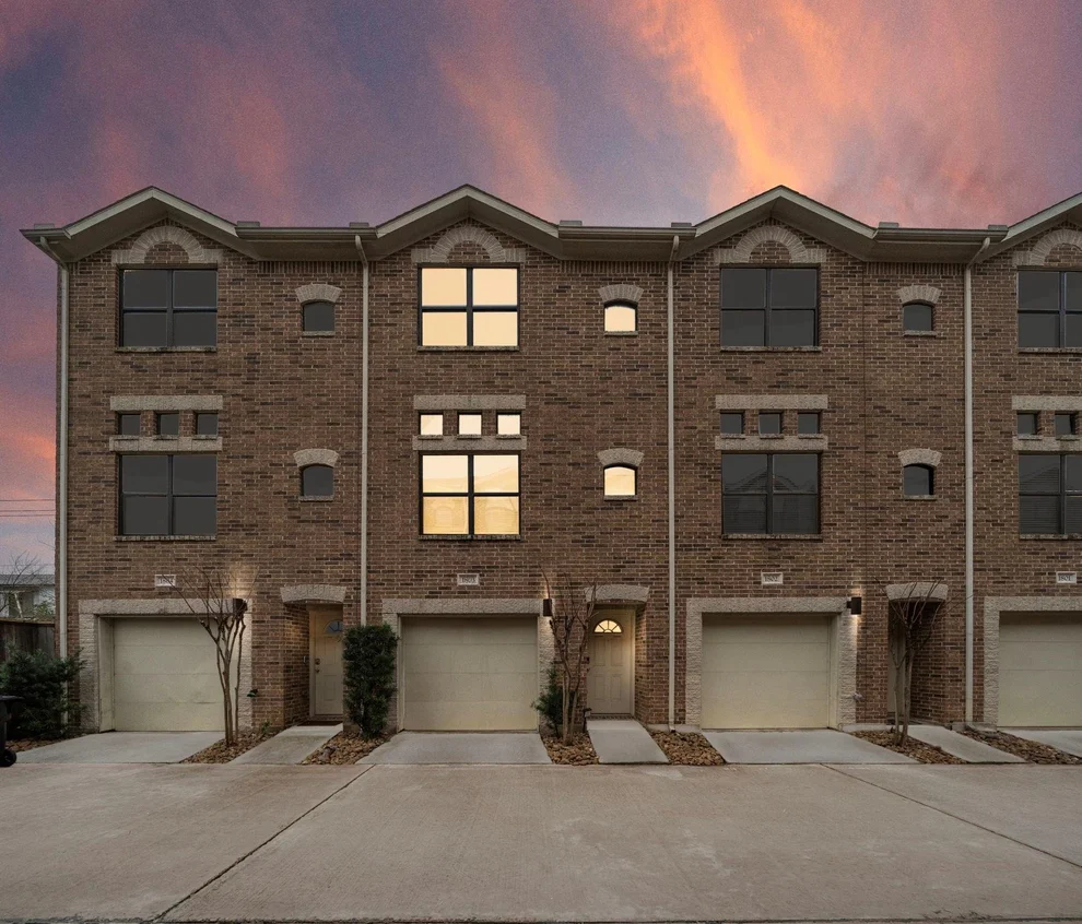 Unit for sale at 8715 Meadowcroft Drive, Houston, TX 77063