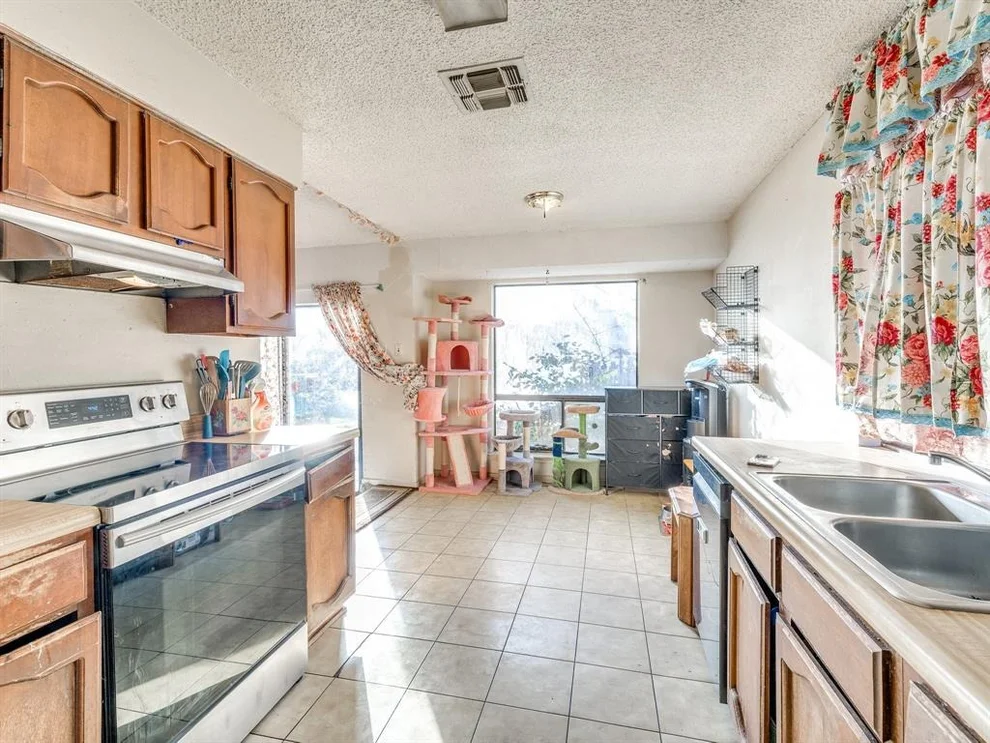 Unit for sale at 5835 Cliffdale Drive, San Antonio, TX 78250