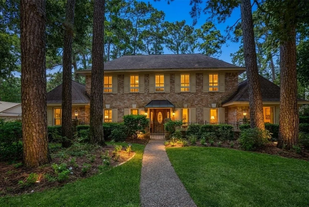 Unit for sale at 15211 Rainhollow Drive, Houston, TX 77070