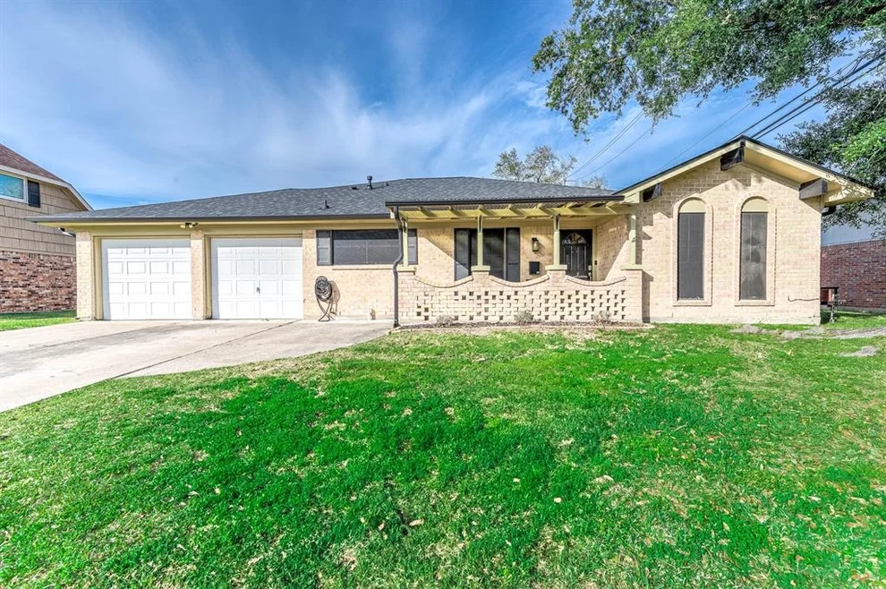 Unit for sale at 10451 Rustic Gate Road, La Porte, TX 77571
