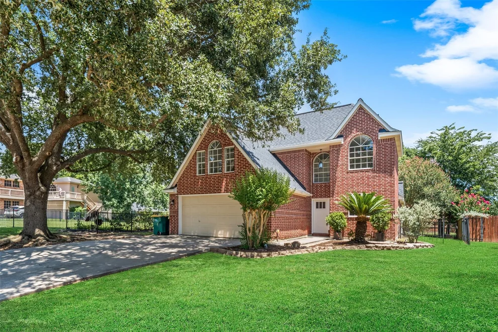 Unit for sale at 6979 Breezy Point, Willis, TX 77318