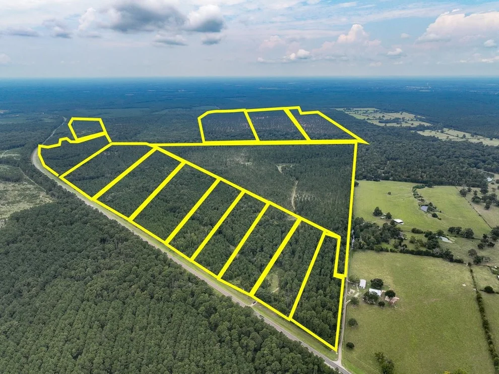 Unit for sale at 38 Highway 94 Road, Groveton, TX 75845